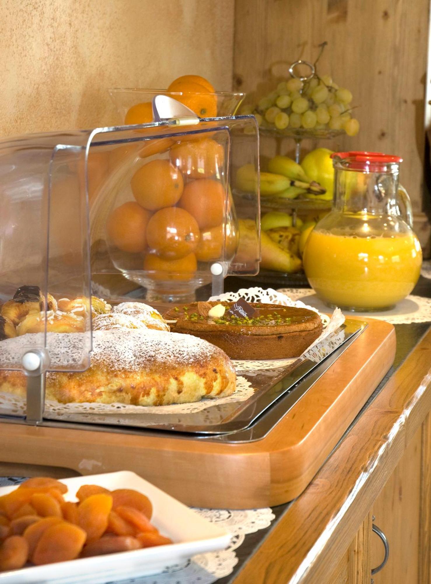 Hotel Costanza Mountain Holiday Ливиньо Екстериор снимка