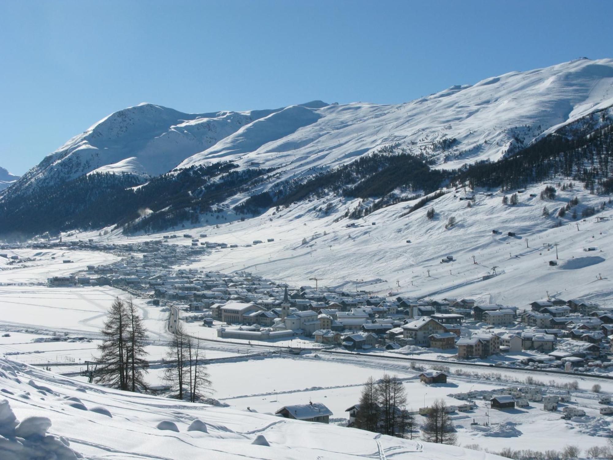 Hotel Costanza Mountain Holiday Ливиньо Екстериор снимка