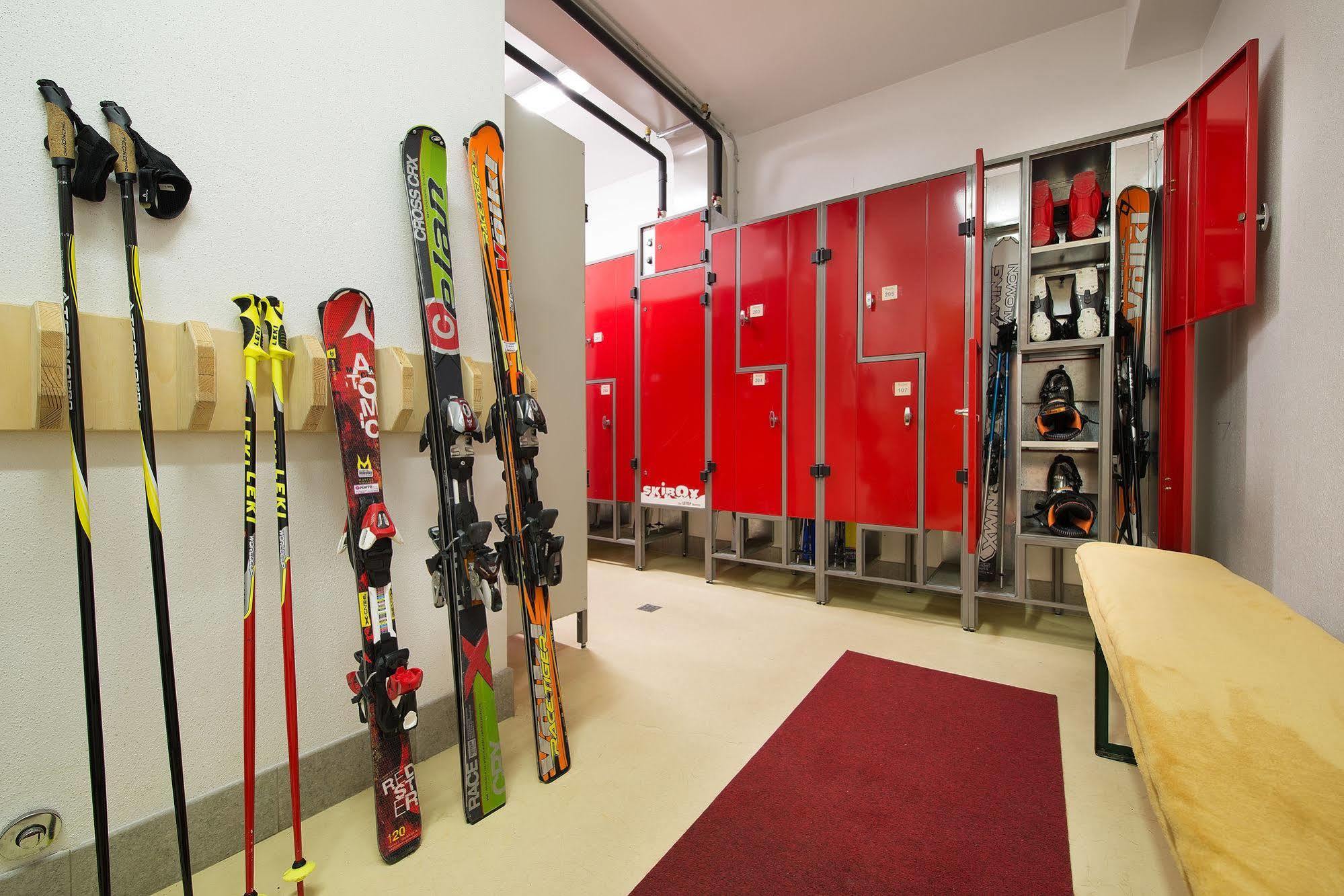 Hotel Costanza Mountain Holiday Ливиньо Екстериор снимка